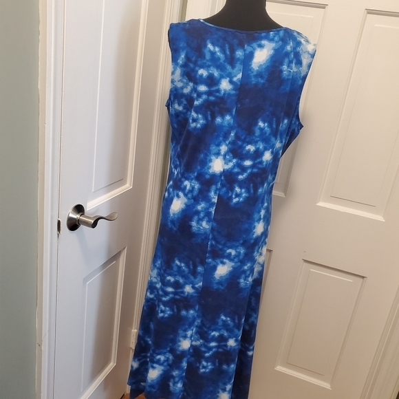 IMNYC Blue Tie Dye Print Midi Sleeveless Dress Size Medium - Picture 4 of 10